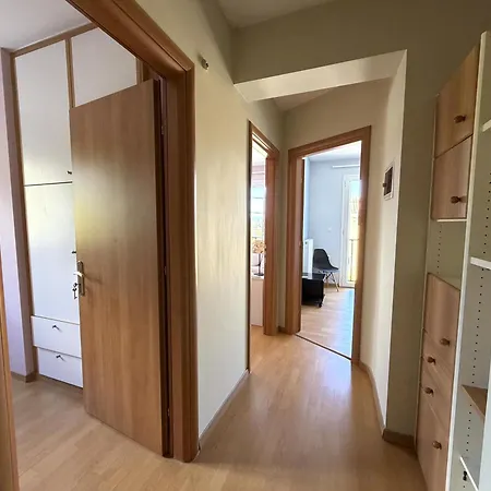 Сasa de vacaciones Sunlit Village Escape Kompítsion