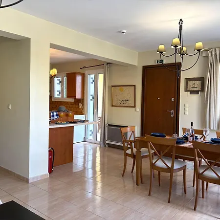 Сasa de vacaciones Sunlit Village Escape Kompítsion